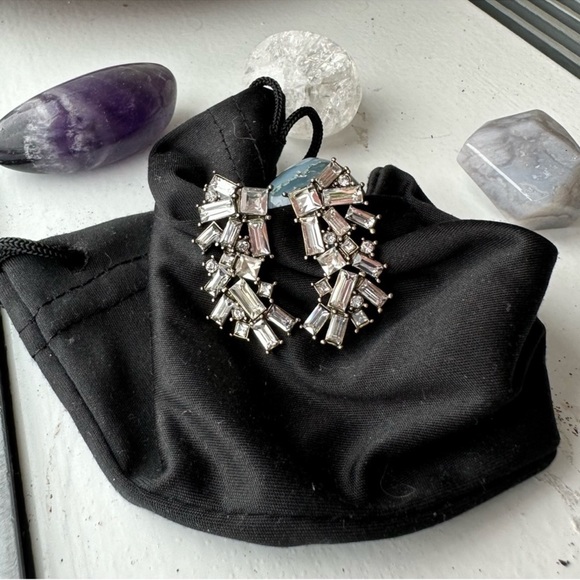 BaubleBar Leaf Statement Earrings - Picture 6 of 9